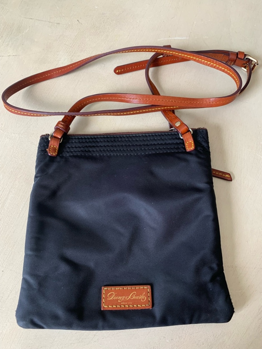 Dooney & Bourke North South Triple Zip Nylon Crossbody Bag. - Picture 3 of 7